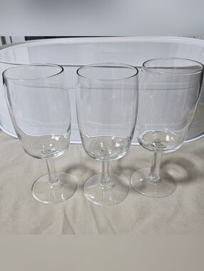 Vintage Glass Wine/Water Goblets - Set of 3